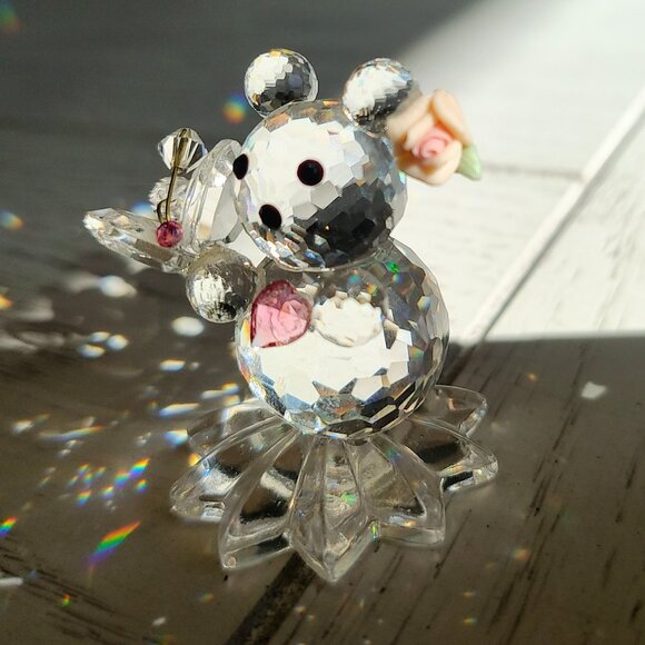 Miniature Crystal Bear Figurine With Heart, Flower, and Butterfly - Beautiful - Picture 1 of 10